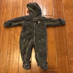 Carters fleece snowsuit 6-9 Month